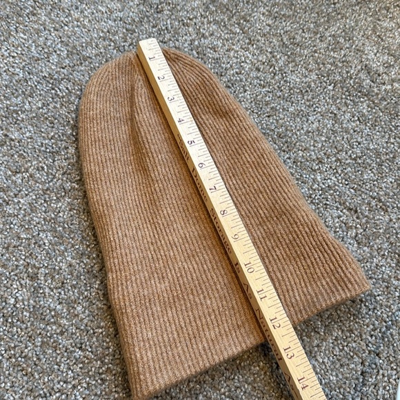 Like new! J. Crew Ribbed beanie in Supersoft Yarn - Tan main image 5